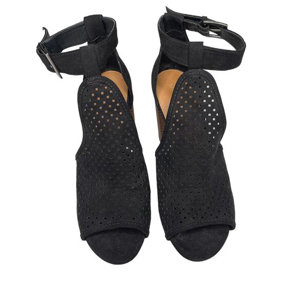 Universal Thread Chunky Heel Peep Toe Sandal 8.5 Black - Picture 2 of 6